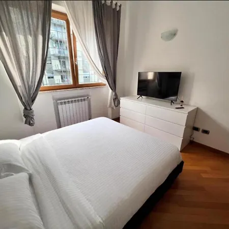 Best Stay - Central Station Suite Apartments Bari Exterior photo